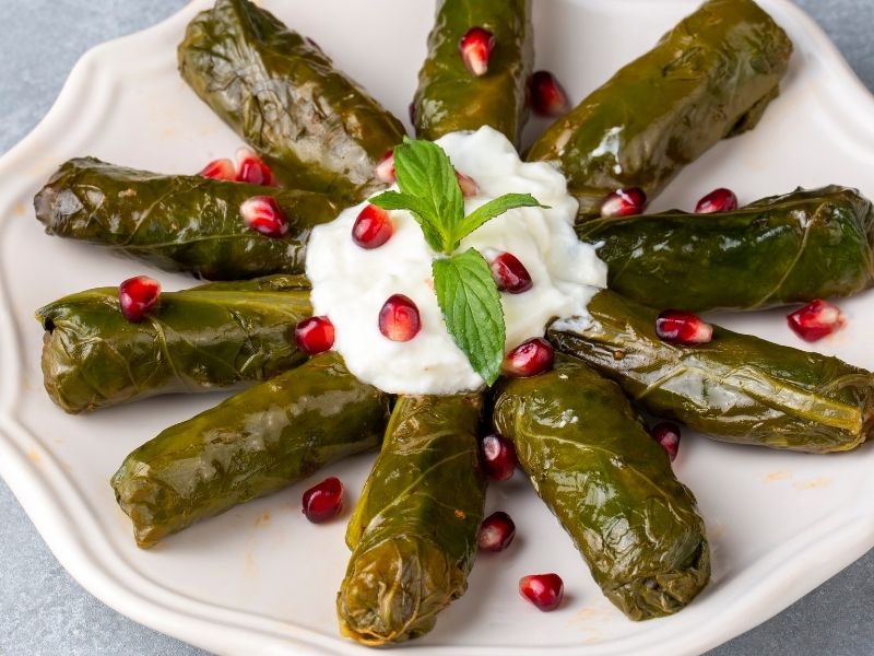 Tuz Ve Zeytinyağı İle Baharatların Harca Tam Nüfuz Etmesi