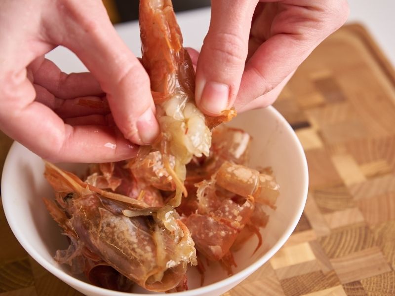 Sırt Hattındaki Siyah Damarın Çıkarılması