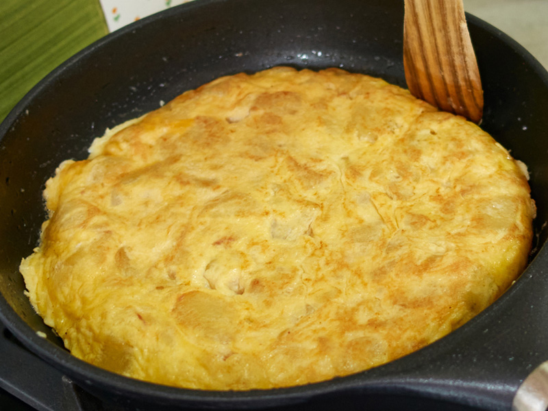 Patatesli Omlet
