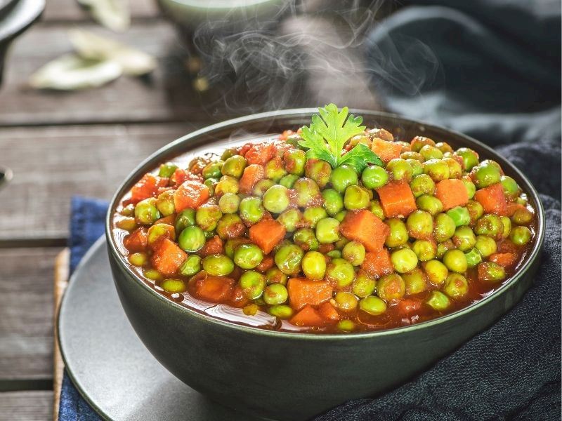 Patatesli Havuçlu Bezelye Yemeği Tarifi