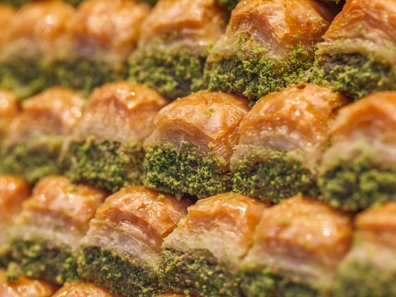 Yumurta Baklava Hamura Esneklik Kazandırır