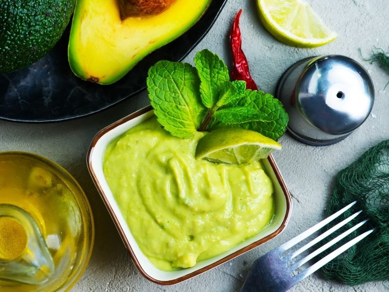 Avokadolu Yeşil Sos