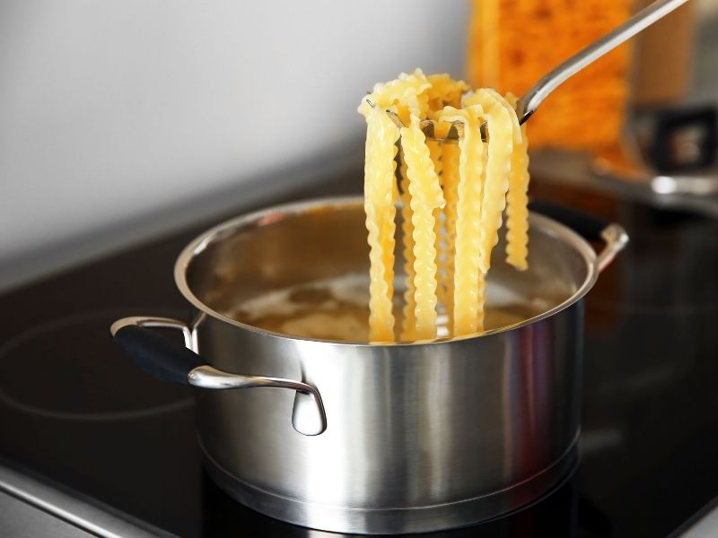 Modern Dokunuş: Tek Tencere Makarnaları