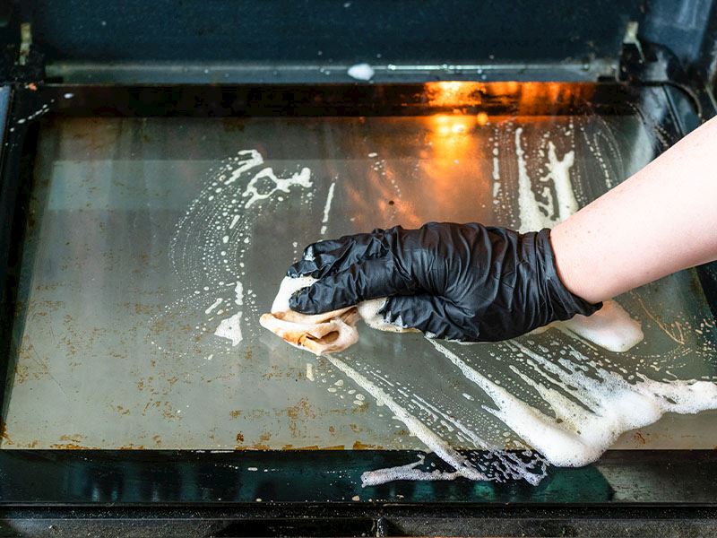 Cam paneli kapaktan ayırmak için modelinize uygun yöntemi uygulayın