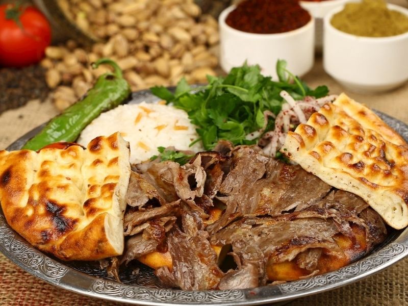 Döner Kebab – Bursa, Türkiye (Puan: 4.4)
