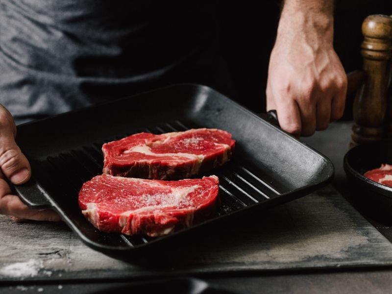 Döküm Tava Veya Yüksek Isı Kullanın