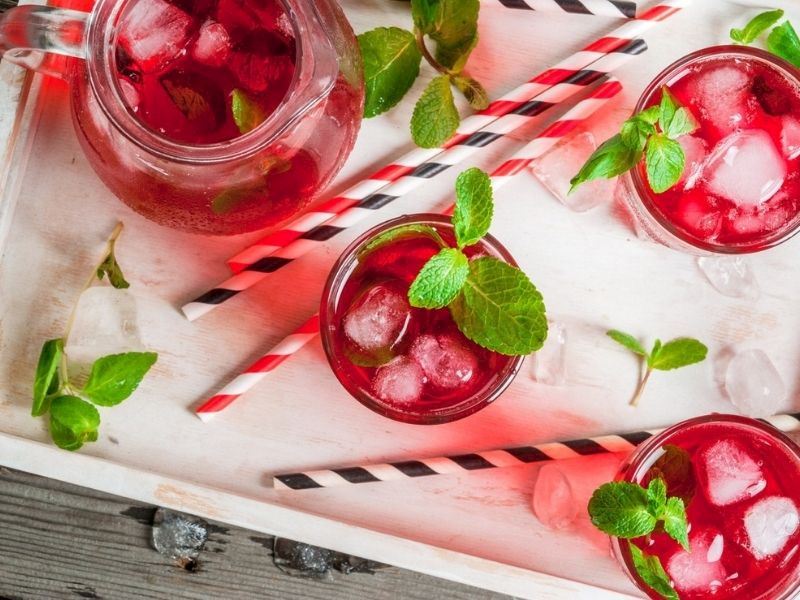 Kızılcıkları Kaynatma