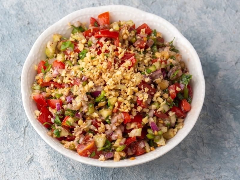 Sunumda Yeşillik Ve Renk Kontrastı