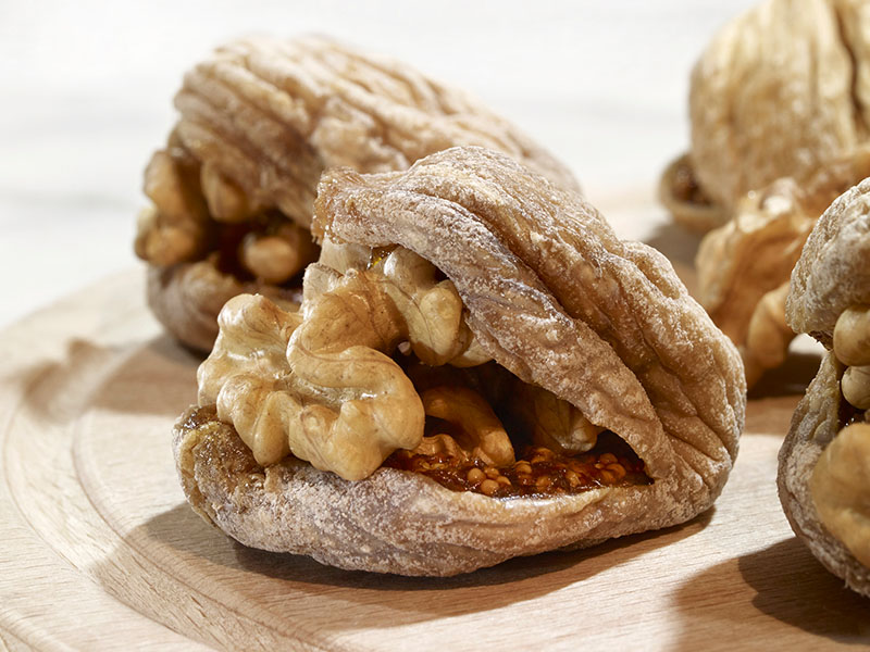 Cevizli Kuru İncir Tatlısı