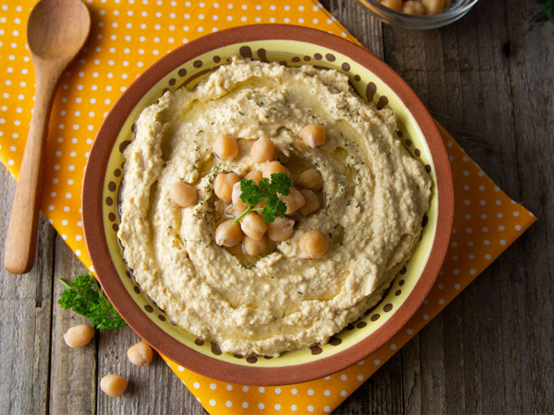 Derin dondurucuda saklamak süreyi 3–4 aya kadar çıkarabilir