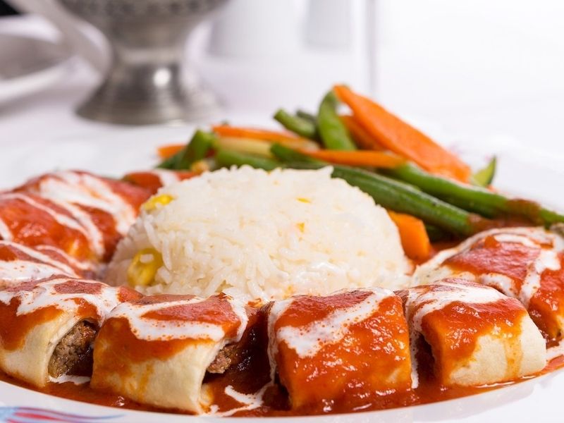 Beyti Kebabı – İstanbul, Türkiye (Puan: 4.4)