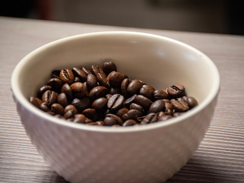 Işıktan ve güneşten uzak bir yerde muhafaza edin