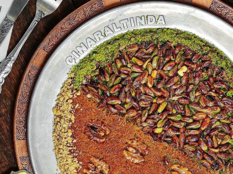 çınaraltı künefecisi