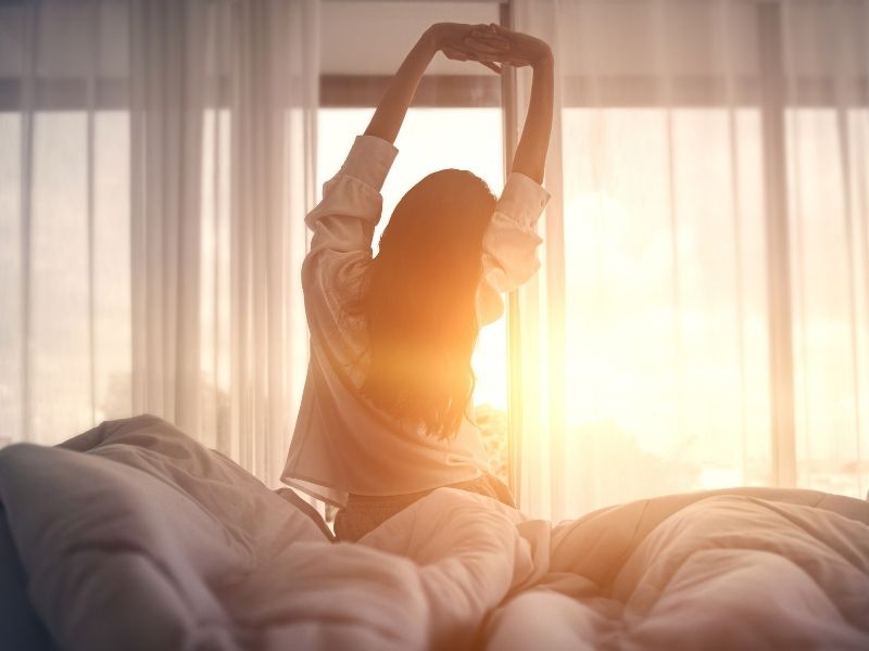 İlk 1–2 Saat İçinde Küçük Bir Şey Yemek Daha Dengeli Olabilir