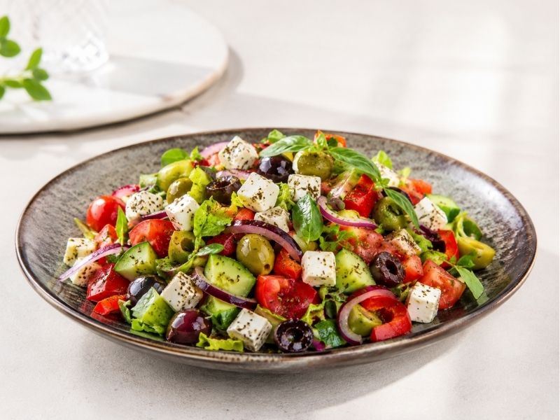 Akdeniz Salatası Tarifi