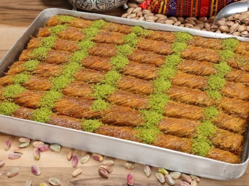 Çıtır Burma Kadayıf Ve Maraş Dondurması