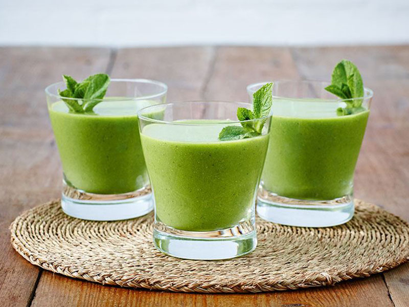 Salatalık ve Naneli Soğuk Smoothie