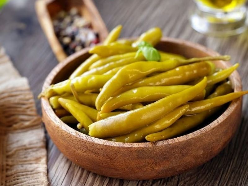 10 Dakikada Hazır: Yağlı Biber Turşusu Tarifi