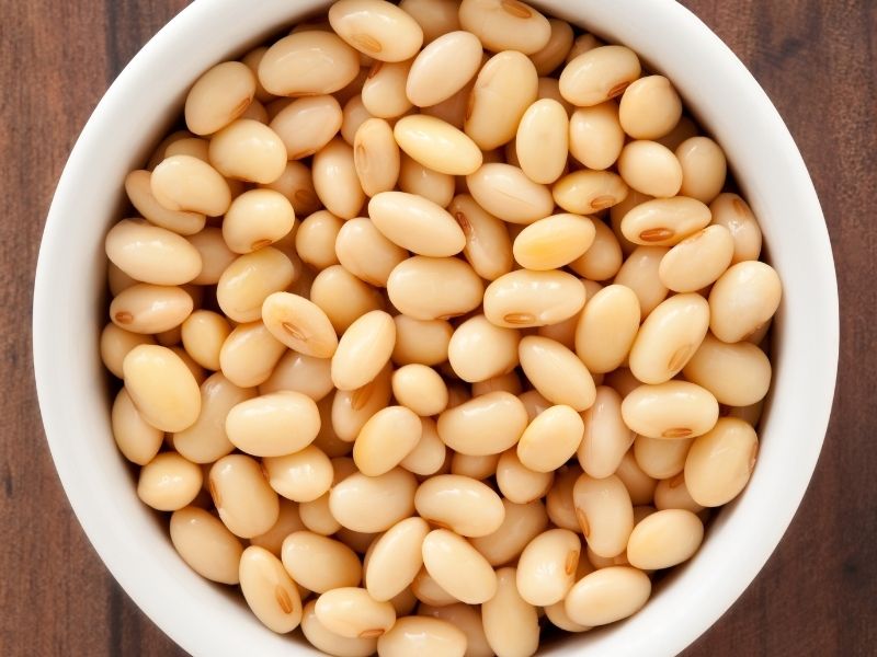  Haşlanan Soya Fasulyelerinin Üzerindeki Köpüğü Mutlaka Alın