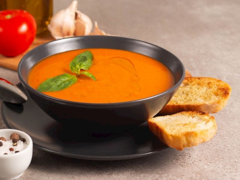 Kolay Domates Çorbası Tarifi