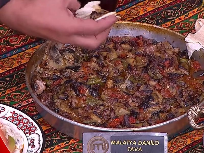 Odun Ateşinde 50 Yıllık Düğün Geleneğinin İncelikleri