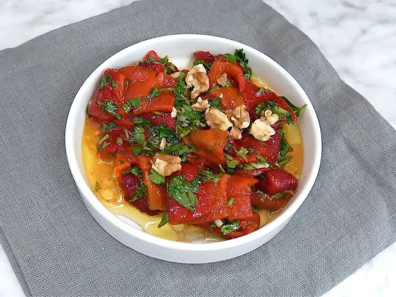 Köz Biber Salatası