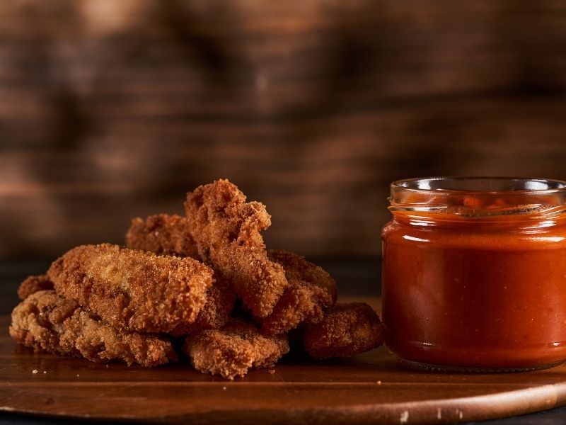  Nar Gibi Kızaran Tavukların Servisi