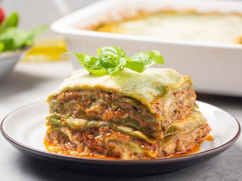 Bolonez Soslu Lazanya (İtalya)