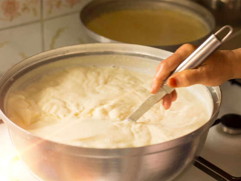 Fazla Sıcaklık Yoğurdun Kıvamını Bozar