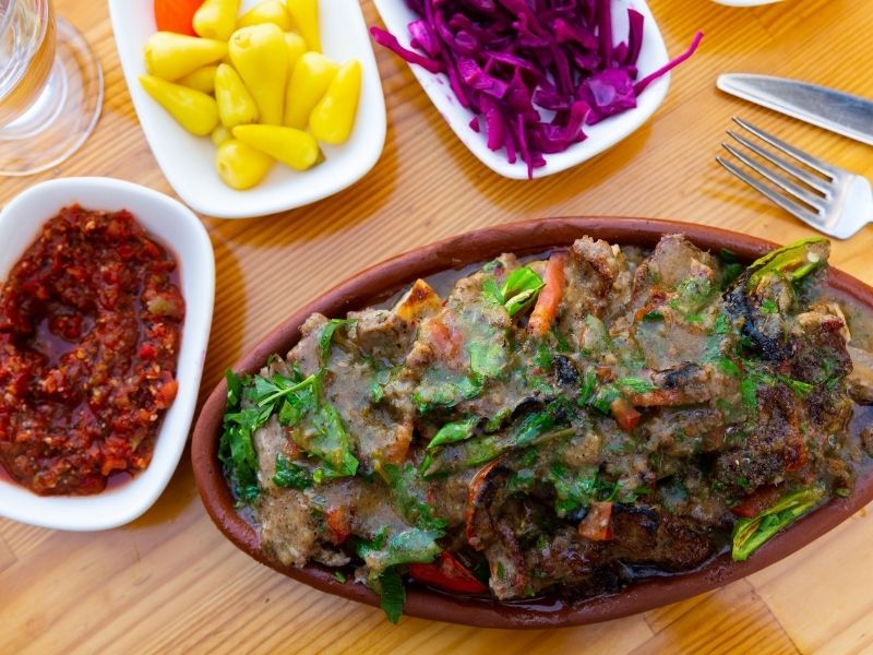 Maydanoz Dokunuşu, Közlenmiş Garnitürler Ve Servis