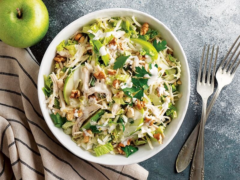 yeşil elmalı tavuklu salata