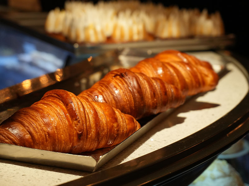 Çikolatalı Kruvasan (Pain au Chocolat)