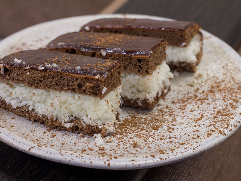 Sütlü Çikolatalı Kek