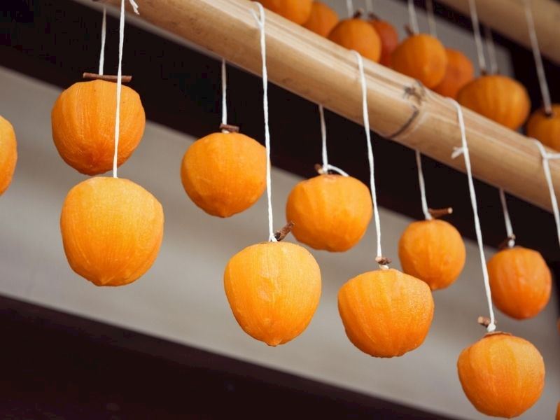 Cennet hurması kurutulurken kabuğu soyulur mu?