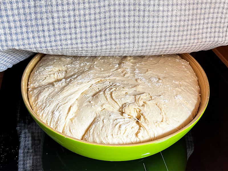 Şekerle Mayayı Besleme