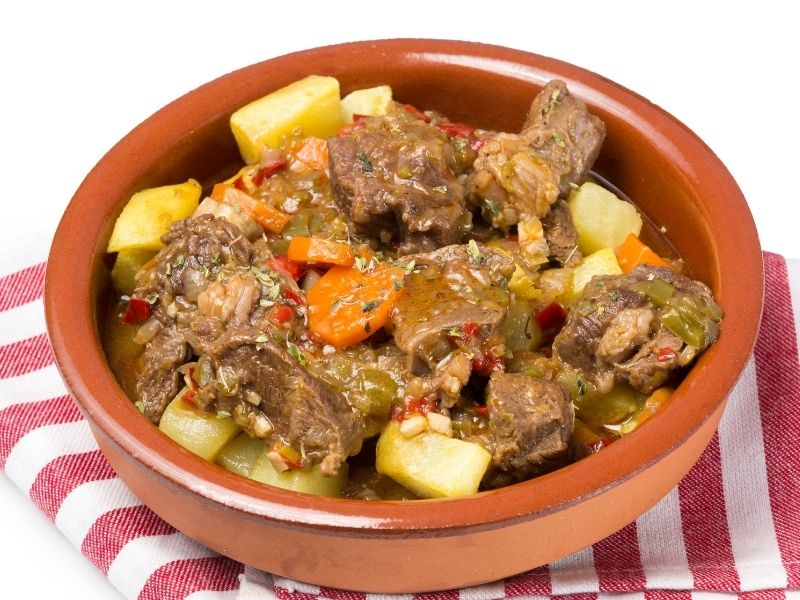 Etli Türlü Yemeğinin Aromatik Kalbi Lezzeti Üst Seviyeye Çıkarıyor