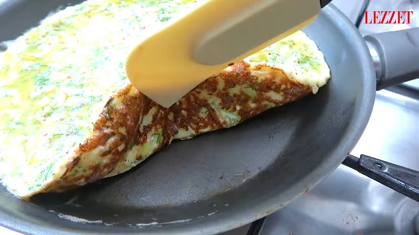 tavada pişirilen omlet