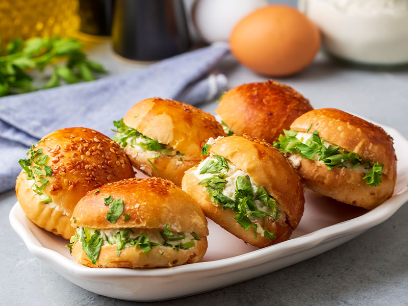 Tereyağlı krema peyniri karışımı