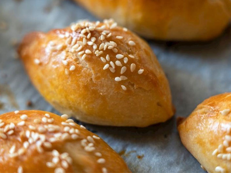 Yapışkan ve Zor Şekil Verilen Hamur