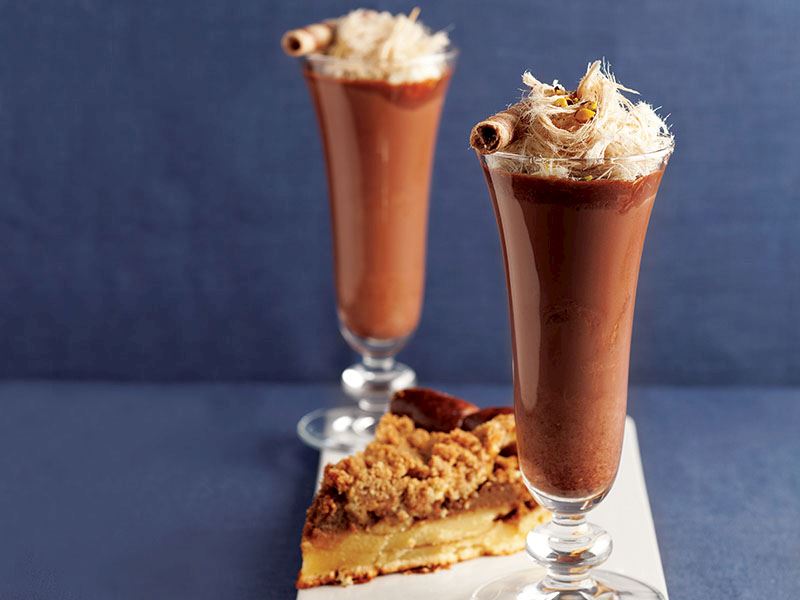 Kahveli Ve Acıbademli Pasta