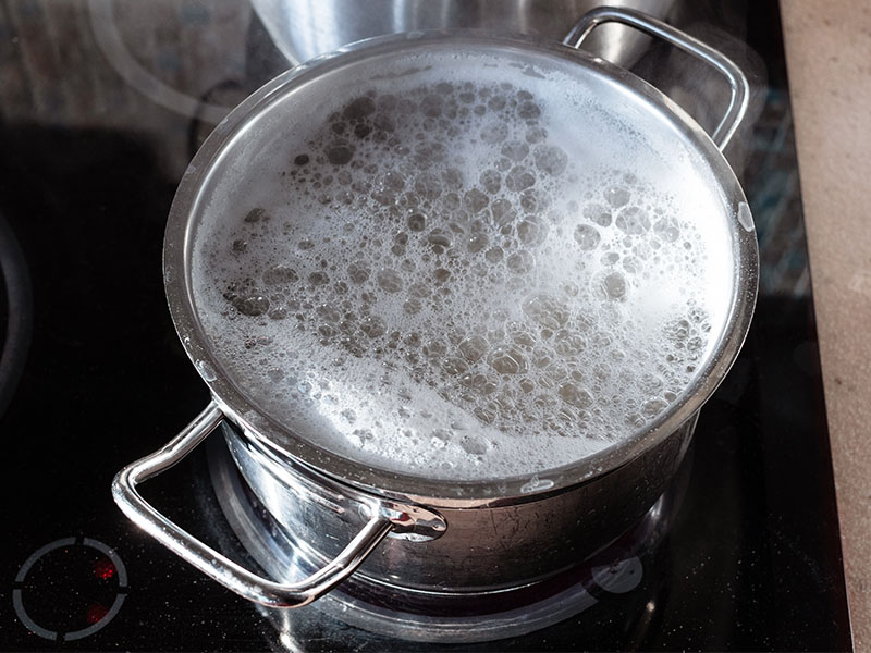 Tencereyi Kısmen Örtün