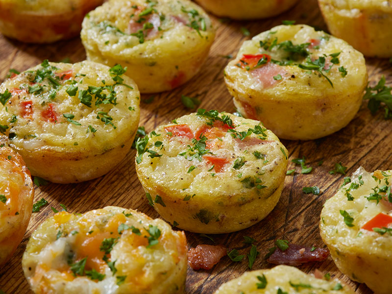 Peynirli Mini Omlet Muffinleri
