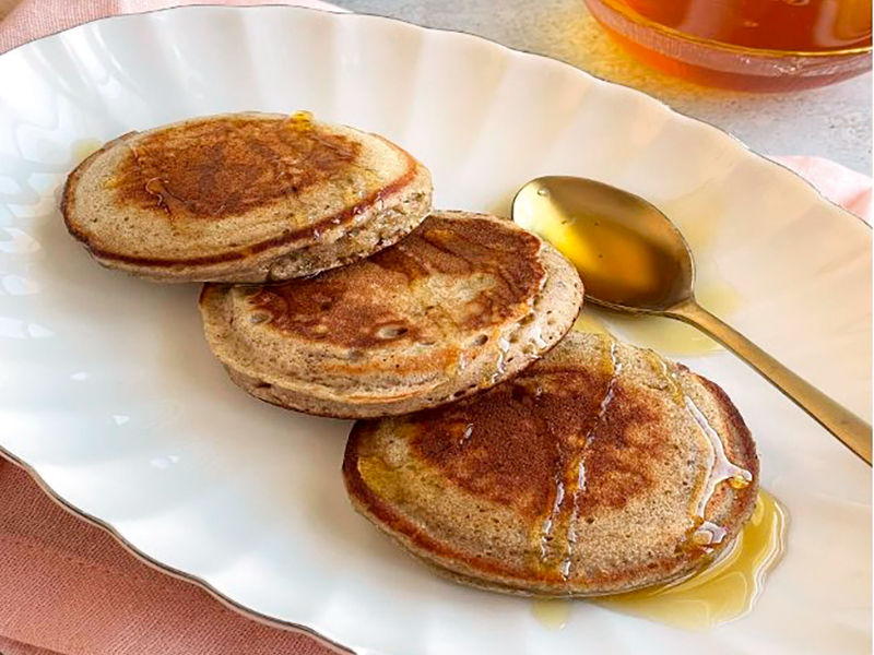 Kabuklarıyla muzlu pancake  