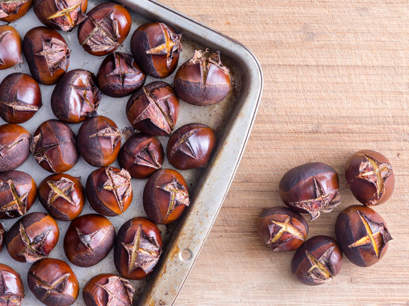 Haşlanmadan önce kabuklu mı, soyulmuş mu?