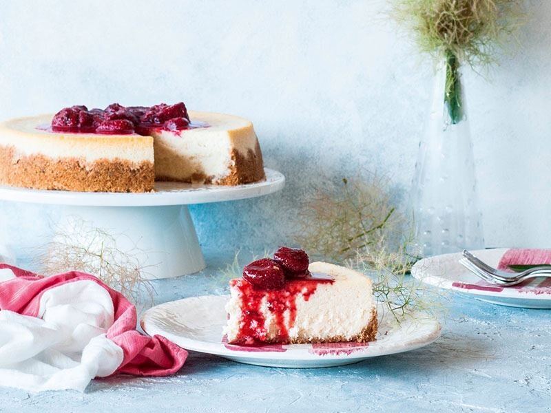 çilek soslu cheesecake