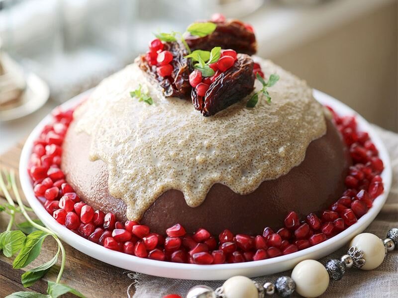 hurmalı, tahinli, kakaolu irmik pastası