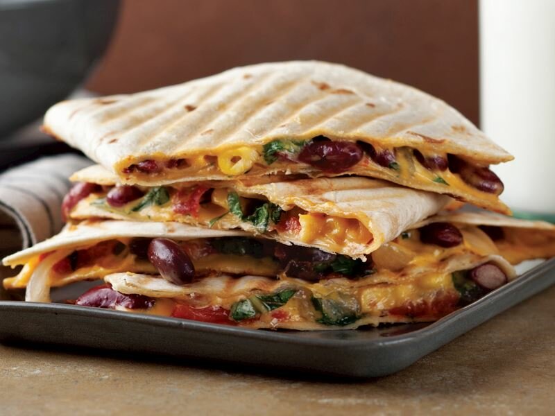 kavurmalı quesadilla