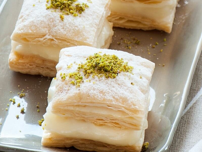 muhallebili milföy tatlısı