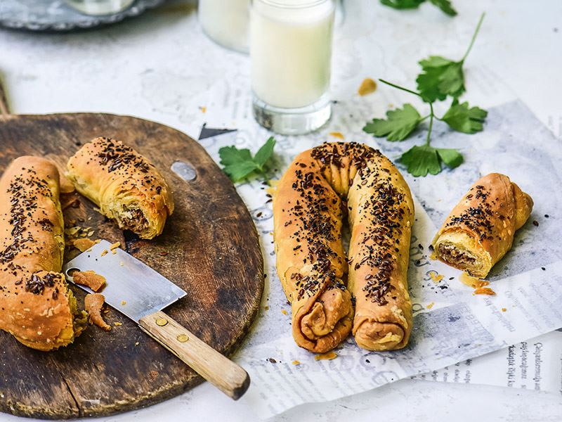 kıymalı el açması börek