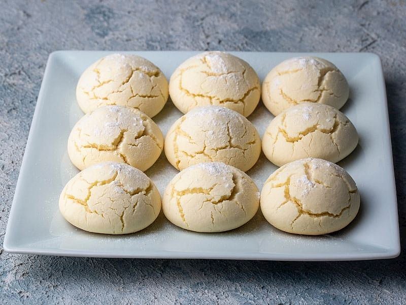 3 Malzemeli Ağızda Dağılan Un Kurabiyesi Tarifi